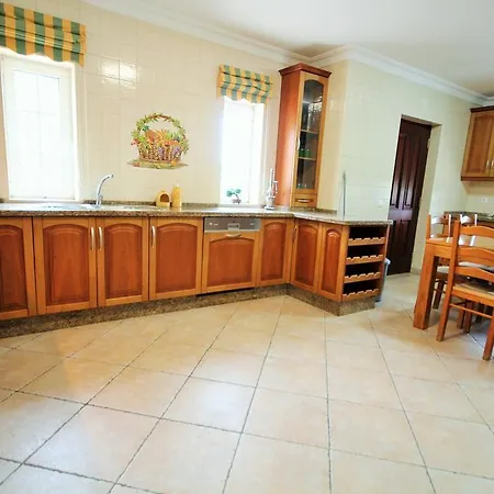 Fonte Santa Villa *